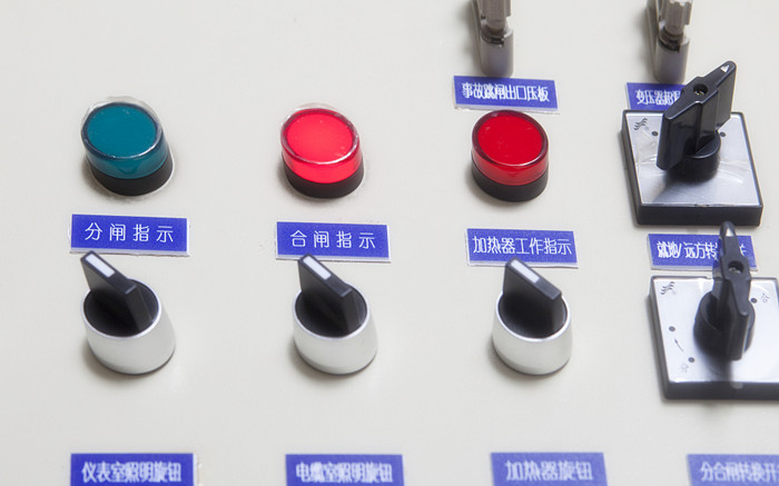 低壓柜內(nèi)的這些電氣原件紫電電氣_它們的作用，工作原理你都了解嗎